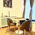 Apartment Art Garage Bukarest