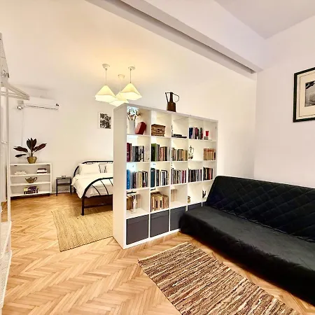 Apartament Art Garage